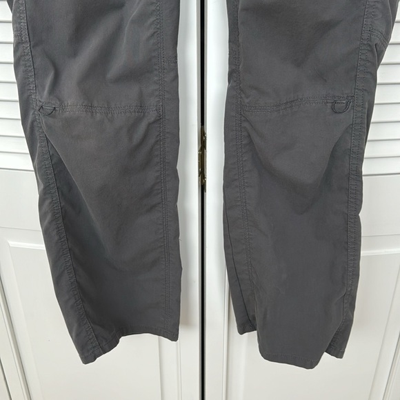 Kuhl gray convertible pants with zipper/drawstring/ button front  size 6 short. - Picture 5 of 9